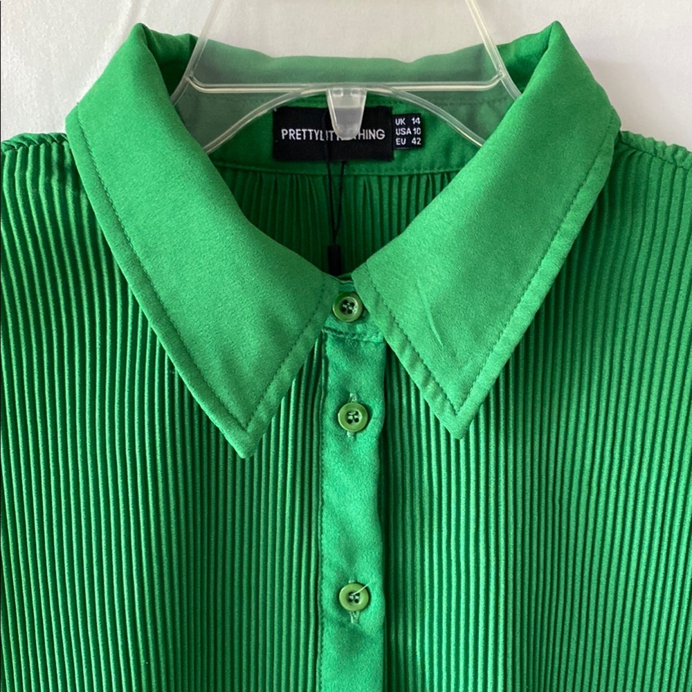 PrettyLittleThing Emerald Button-Down Shirt - Picture 9 of 11
